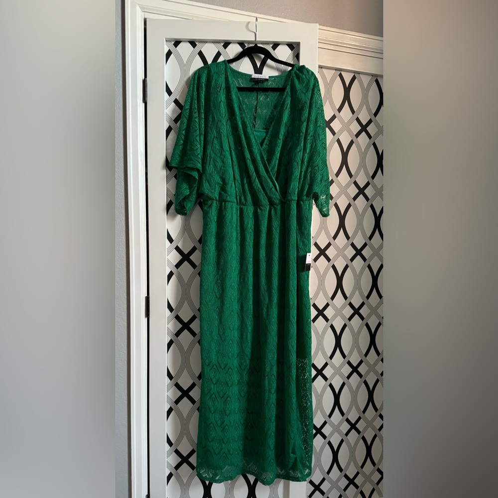 Eloquii elements women plus size 22/24 green maxi dress.